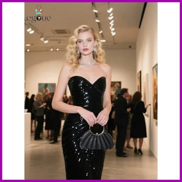 Sparkling Evening Clutch with Detachable Chain Strap, 7.8